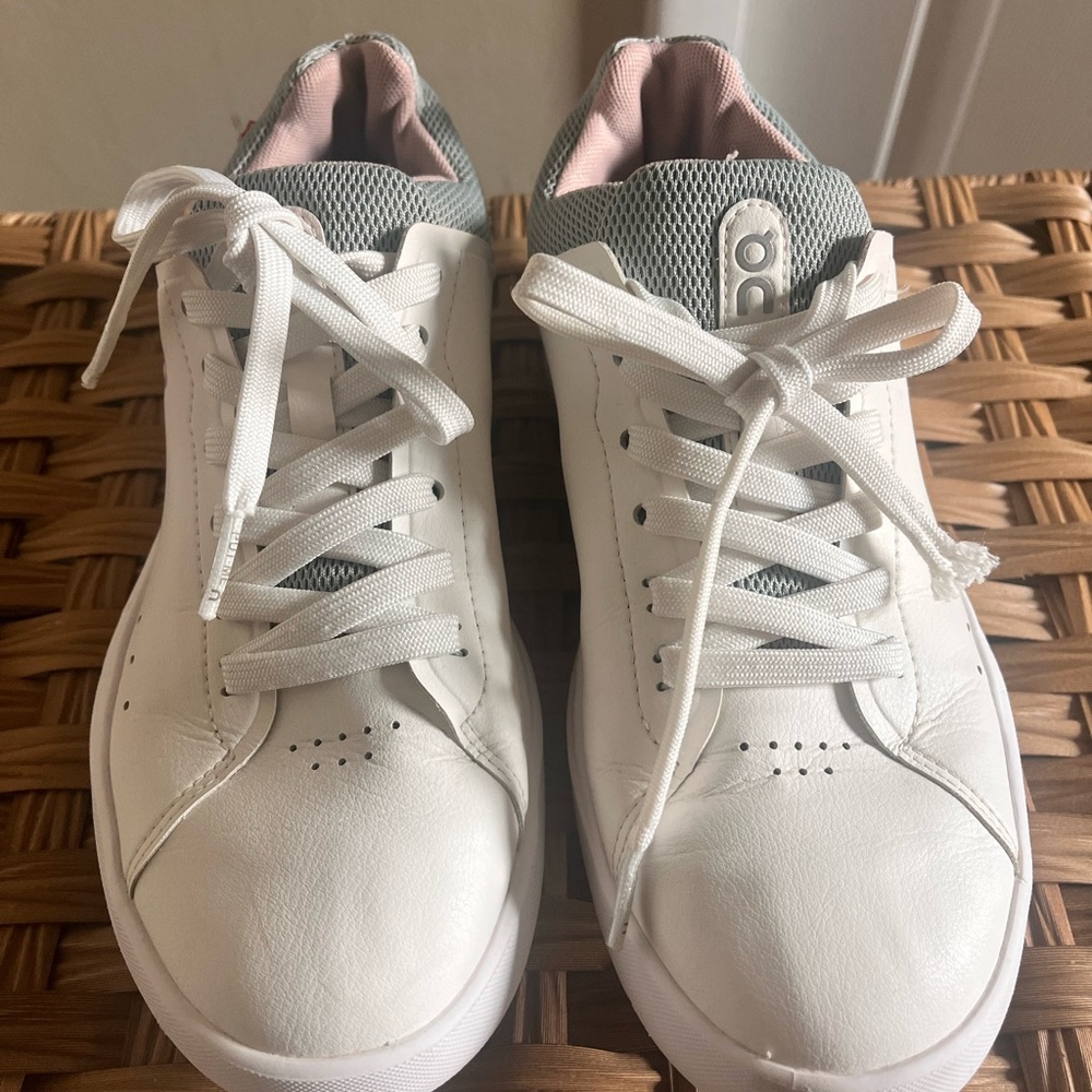 On Cloud Tennis Inspired Sneakers